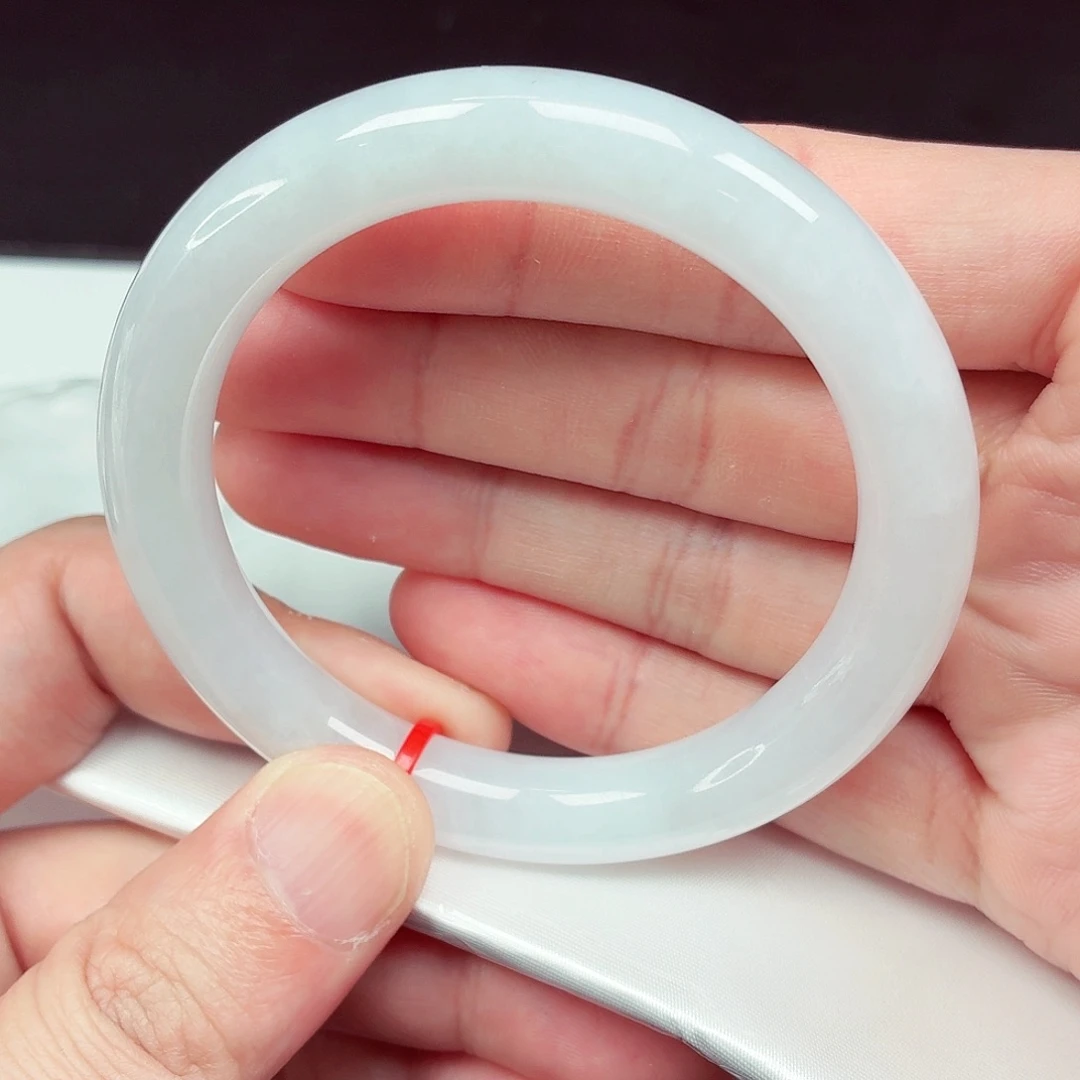 翡翠未镶嵌手镯57圈