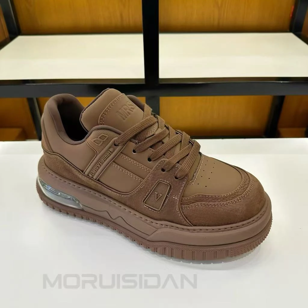 广州高端潮时尚百搭加厚气垫底25年秋季新款休闲板鞋小众轻奢男鞋