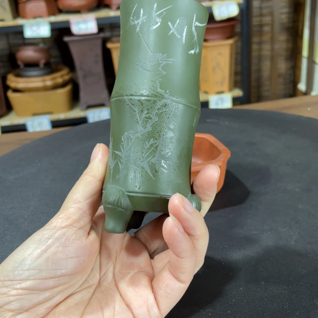 紫砂花盆在你面前