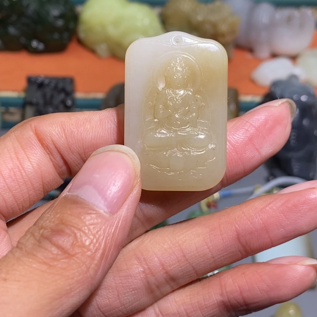 和田玉未镶嵌挂件