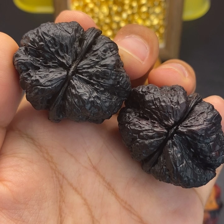 文玩核桃把件40尺蝴蝶蟾