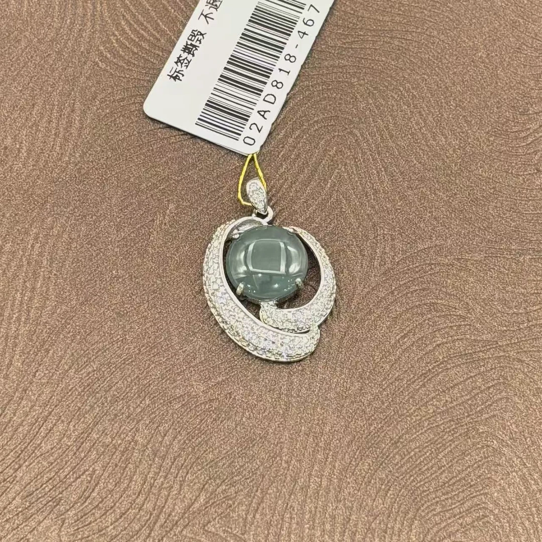 老卢珠宝翡翠星辰伴月吊坠时尚气质款多样性发货其一02A