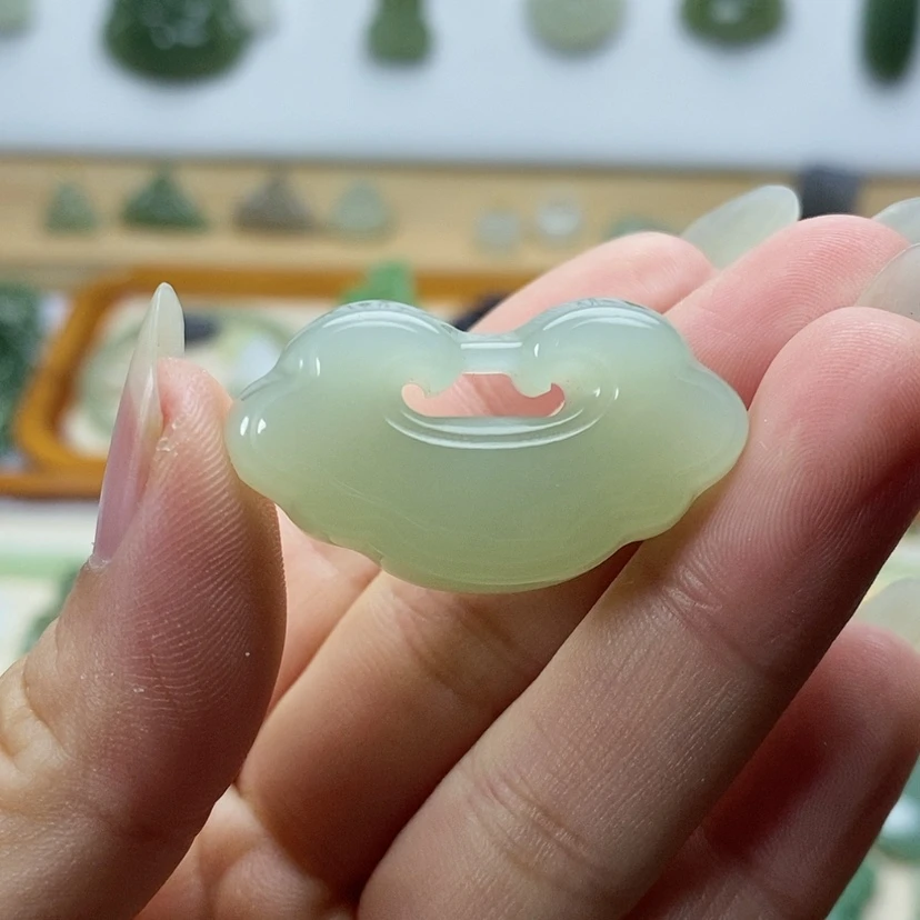 【闪购商品】颈饰未镶嵌和田玉