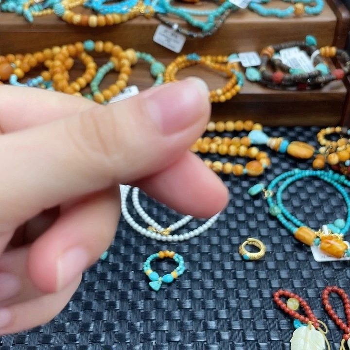 未镶嵌琥珀手链?****?多样发其一