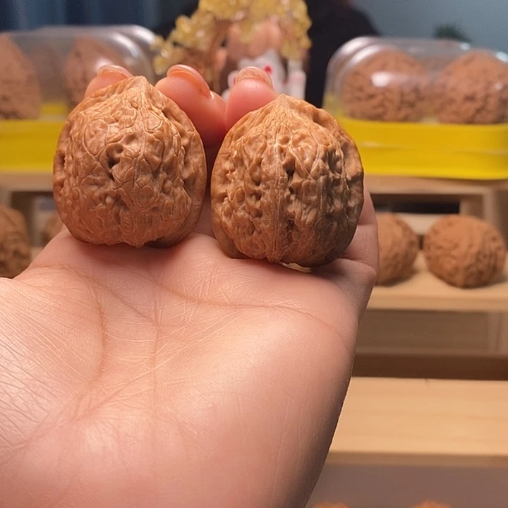 36尺寸的金钱豹核桃