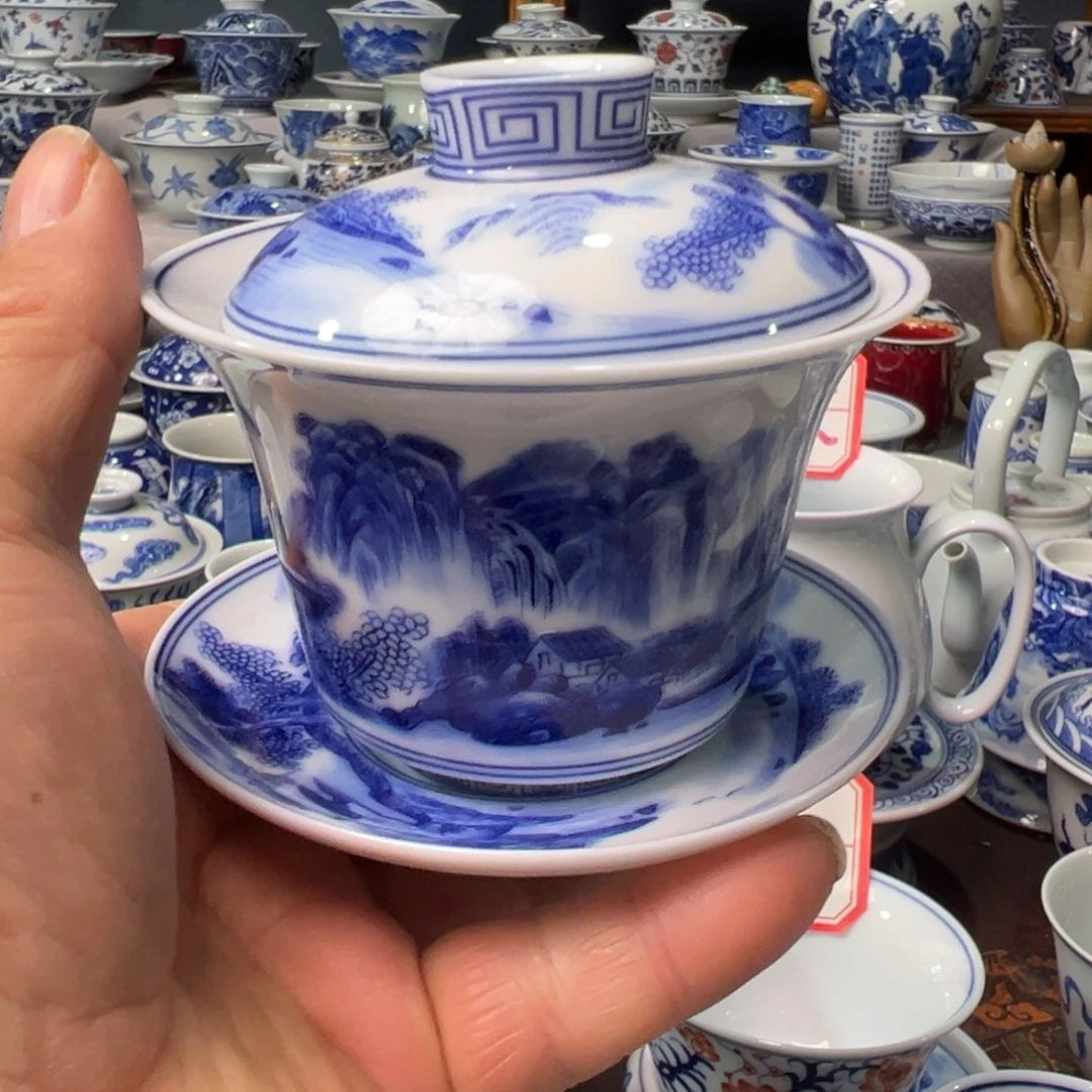 摆件景德镇青花瓷器