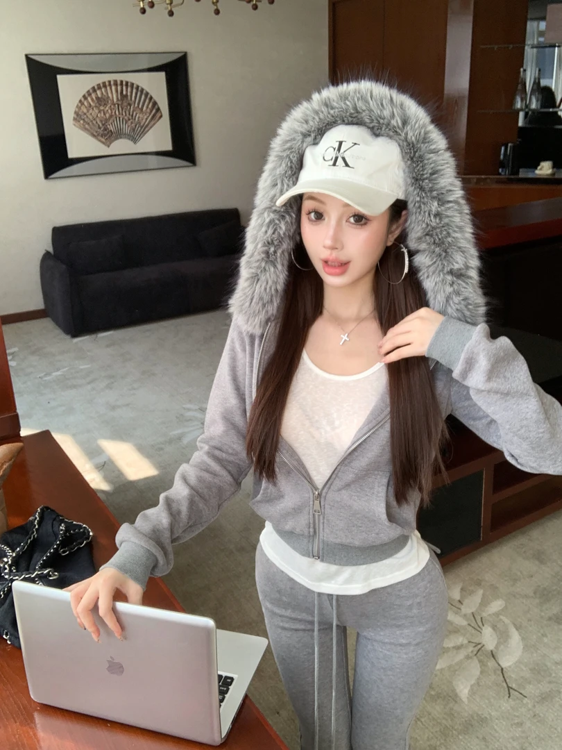 秋冬穿搭套装毛领连帽外套修身显瘦休闲喇叭裤