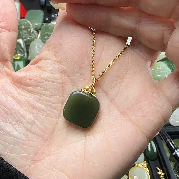 和田玉银S925镶嵌颈饰