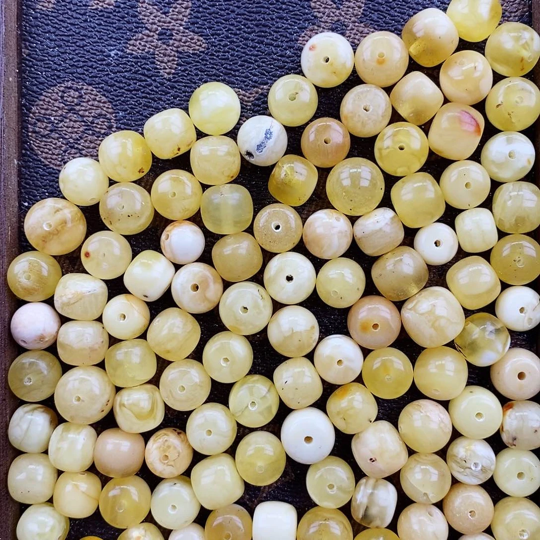 未镶嵌琥珀珠宝奇石10