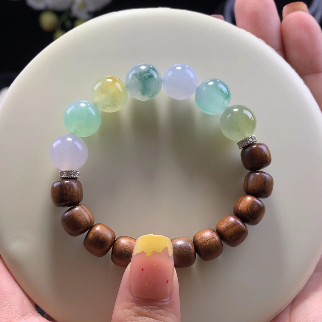 翡翠未镶嵌手串卡11特色