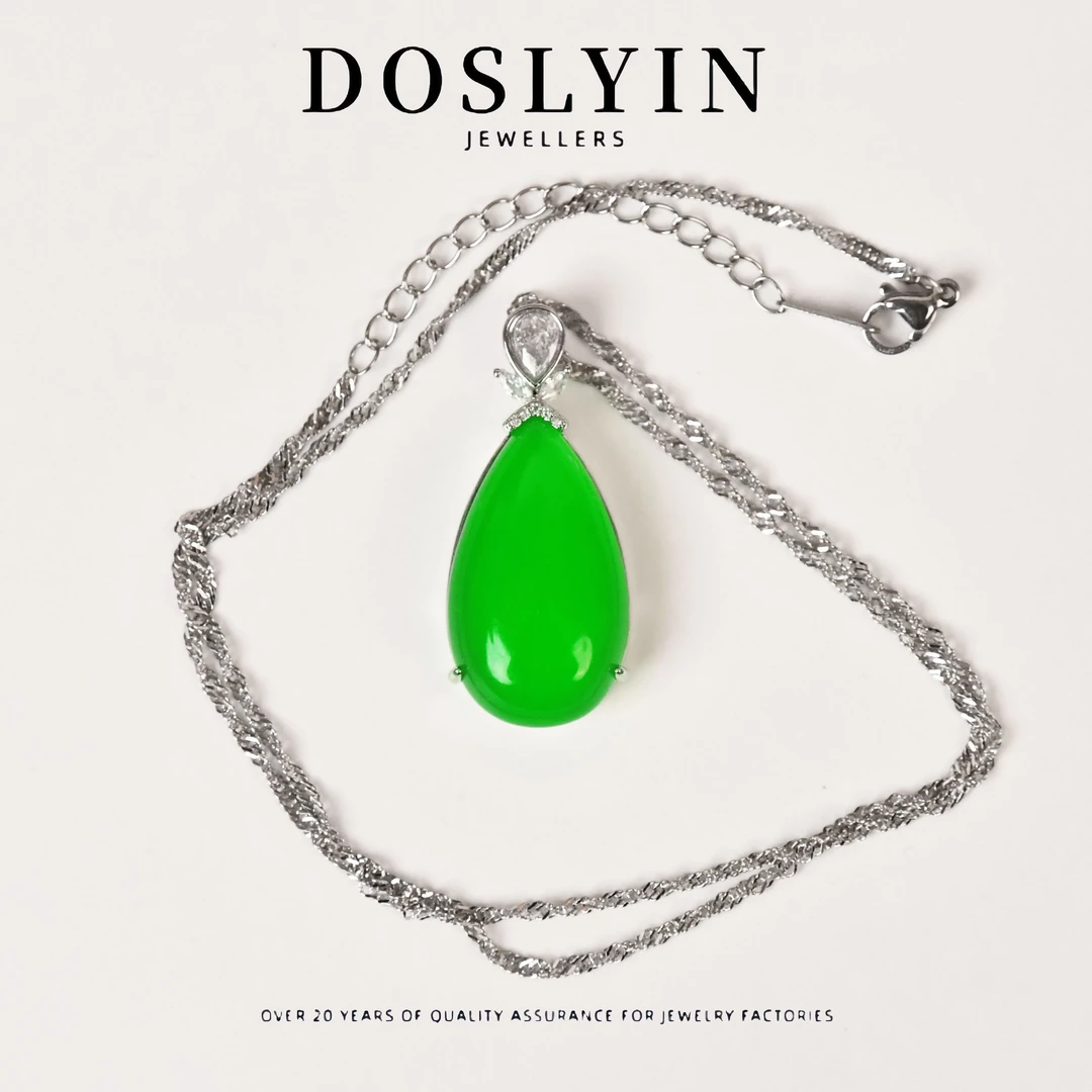 玉髓 【H2】新款优雅简约水滴吊坠项链时尚高级感