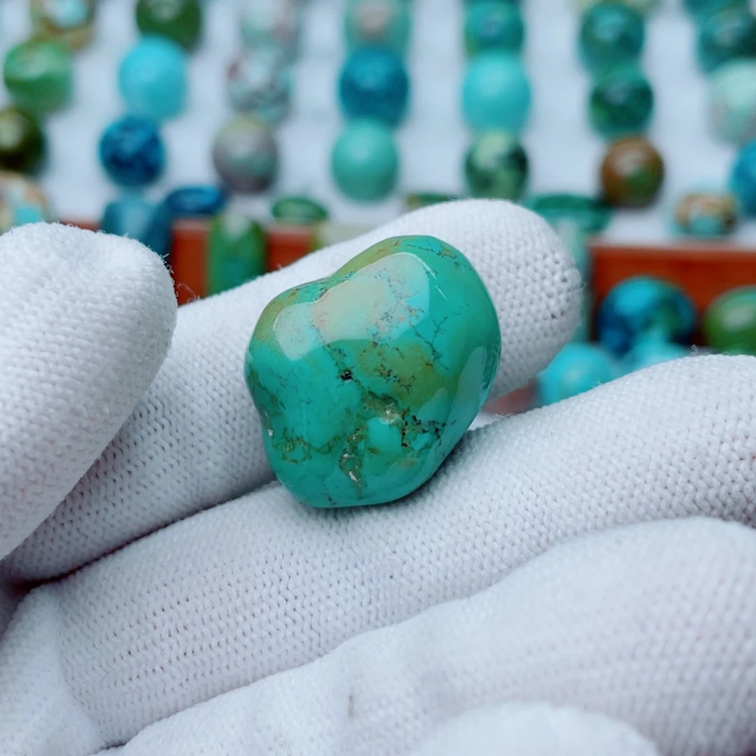 未镶嵌绿松石珠宝奇石