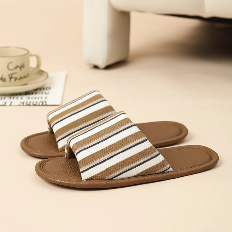 居家拖鞋男士夏季皮质透气防滑简约条纹高级感待客室内地板拖鞋女