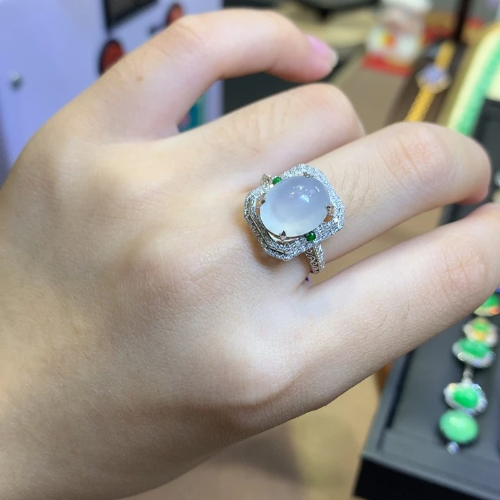 颈饰18K金镶嵌翡翠翡翠