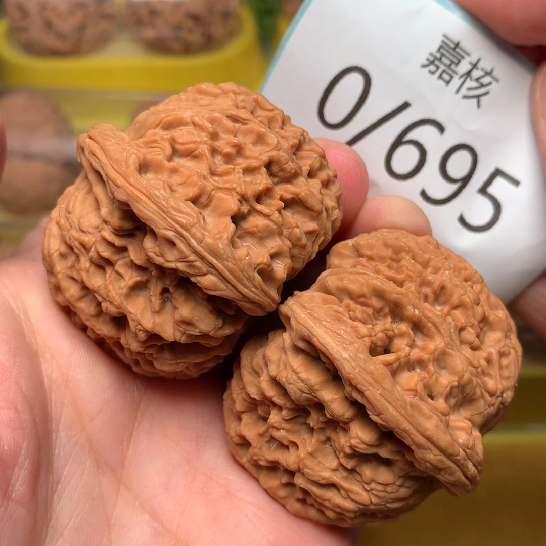 文玩核桃把件毕业粗筋红皮球疆45