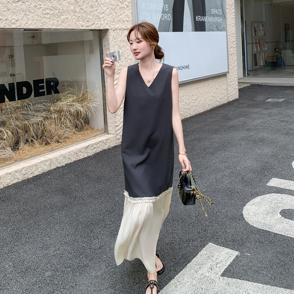 拼接无袖背心连衣裙女2025年夏季新款韩版宽松显瘦v领拼色长裙子