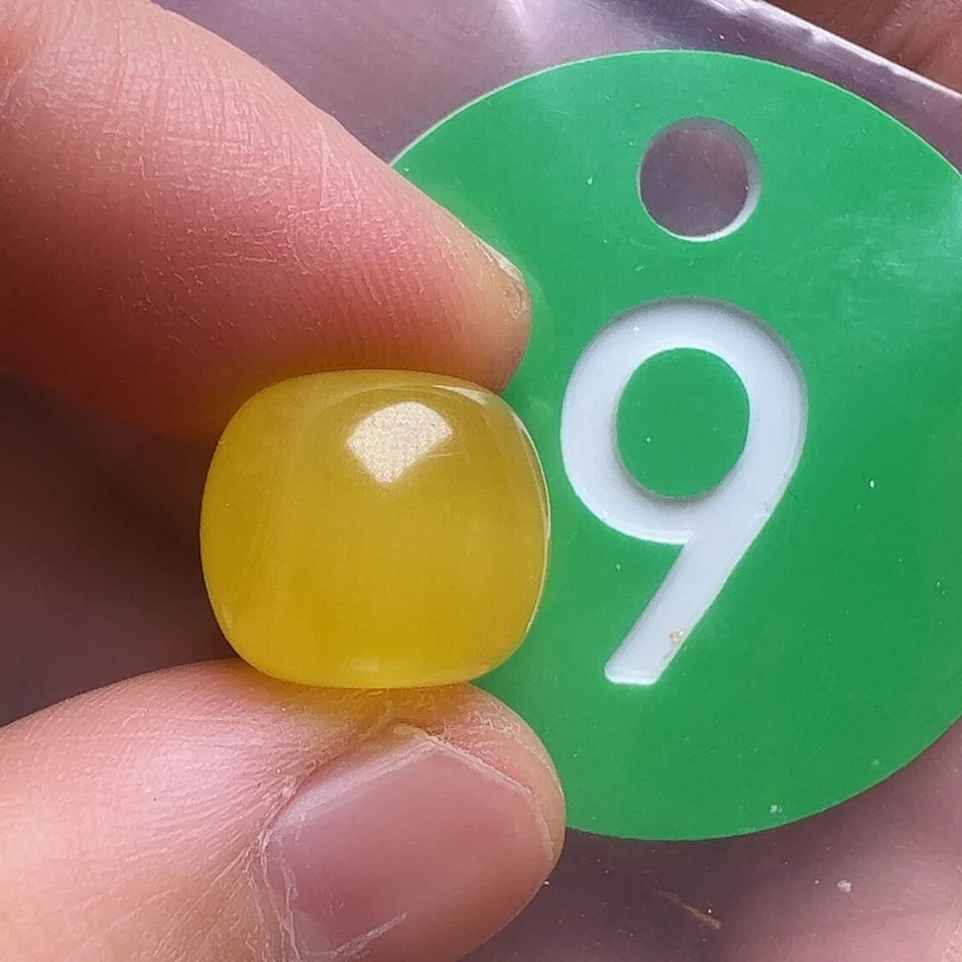 蜜蜡未镶嵌珠宝奇石12.5m m