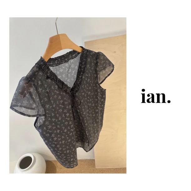 【ian】木耳花边飞飞袖天丝衬衫新款夏季宽松洋气