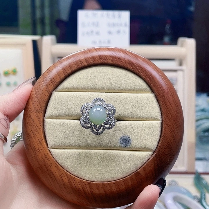 翡翠未镶嵌颈饰天然翡翠