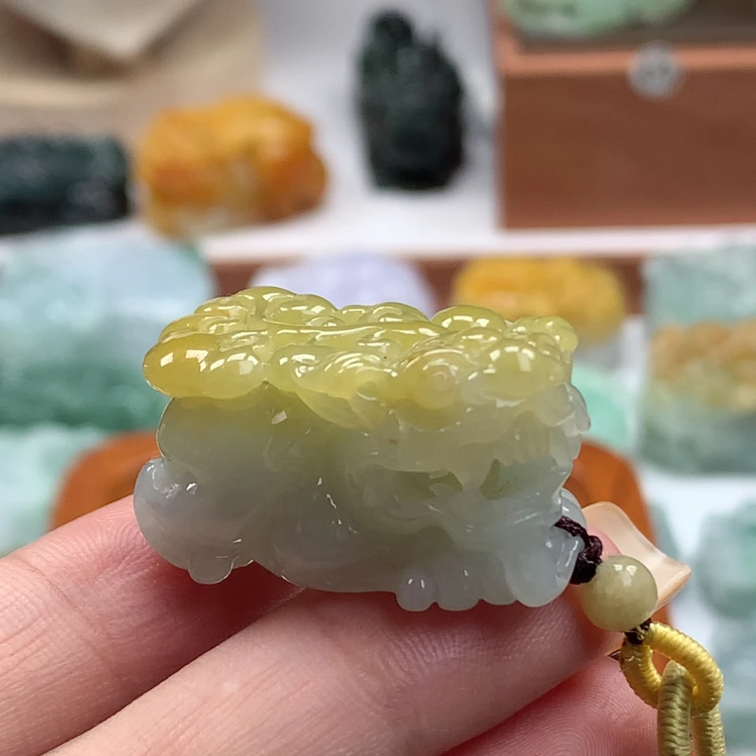 翡翠未镶嵌颈饰翡翠貔貅17