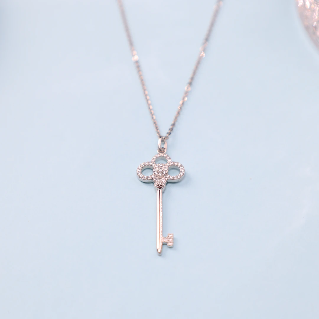 维尔珠宝铂金PT950T家绳结钥匙套链莫桑钻镶嵌气质时尚百搭45021