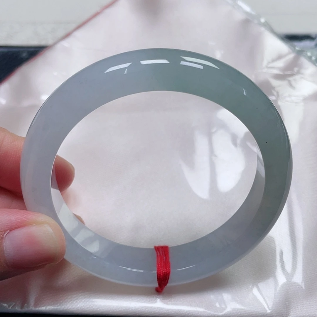 翡翠手镯未镶嵌缅甸翡翠