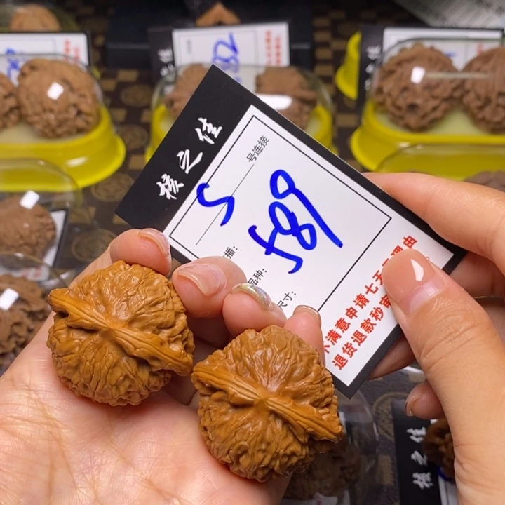 文玩核桃把件41宫灯589