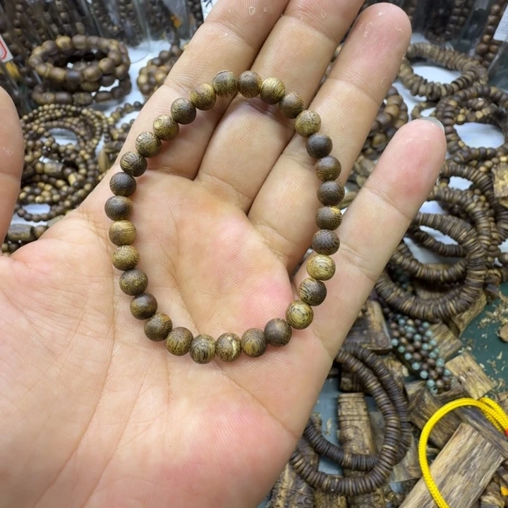 沉香碎屑沉香奇楠沉香乌身卡0.6单圈虫漏珠2.5克+