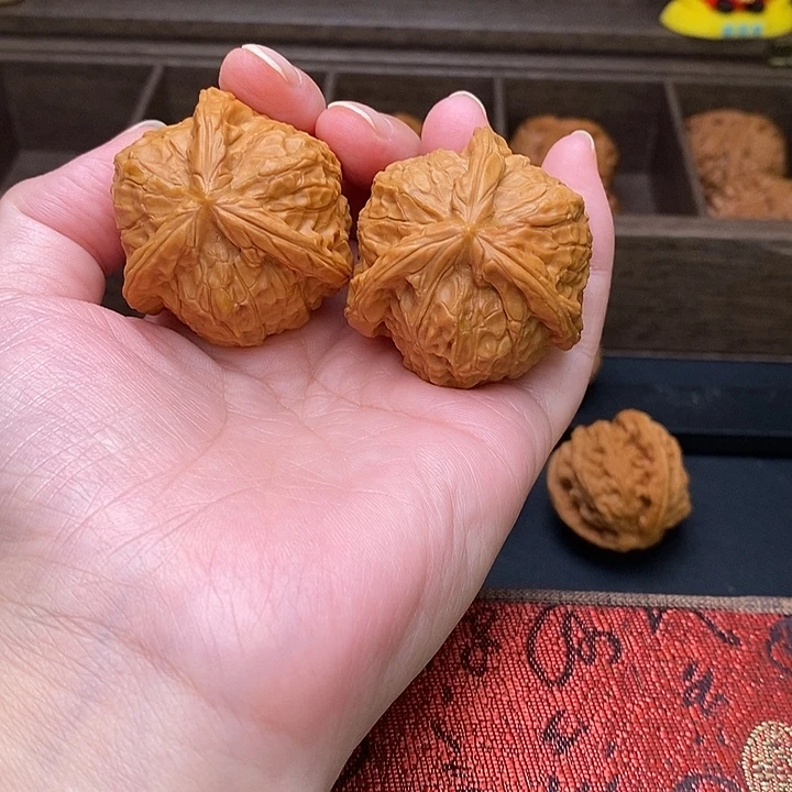尔***隆把件文玩核桃南瓜