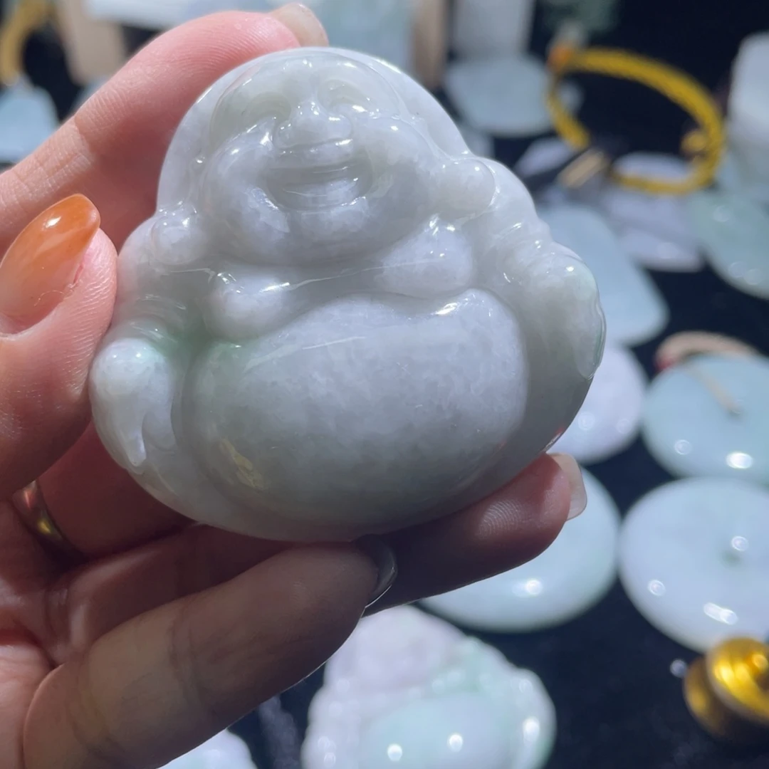 翡翠未镶嵌颈饰佛公