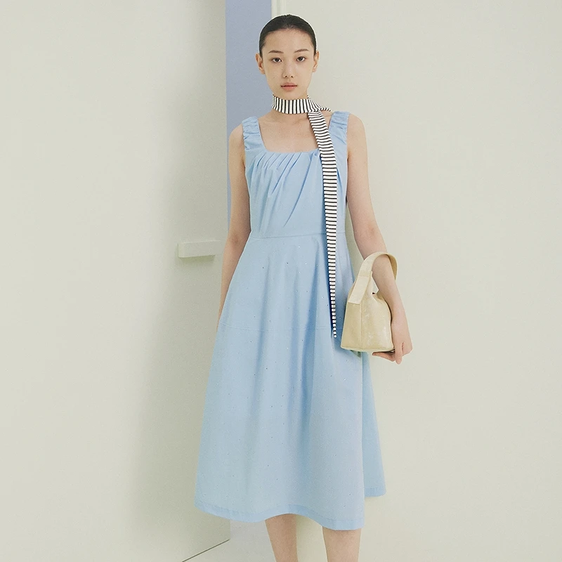 FS优雅方领抽皱宽肩贴钻无袖连衣裙女25夏新款4121A