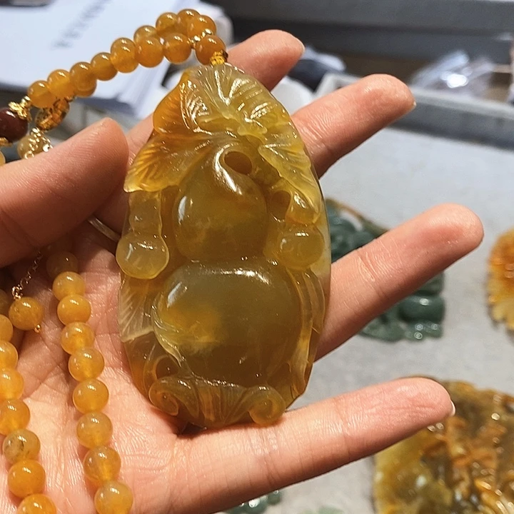 岫玉未镶嵌毛衣链瑞*丫