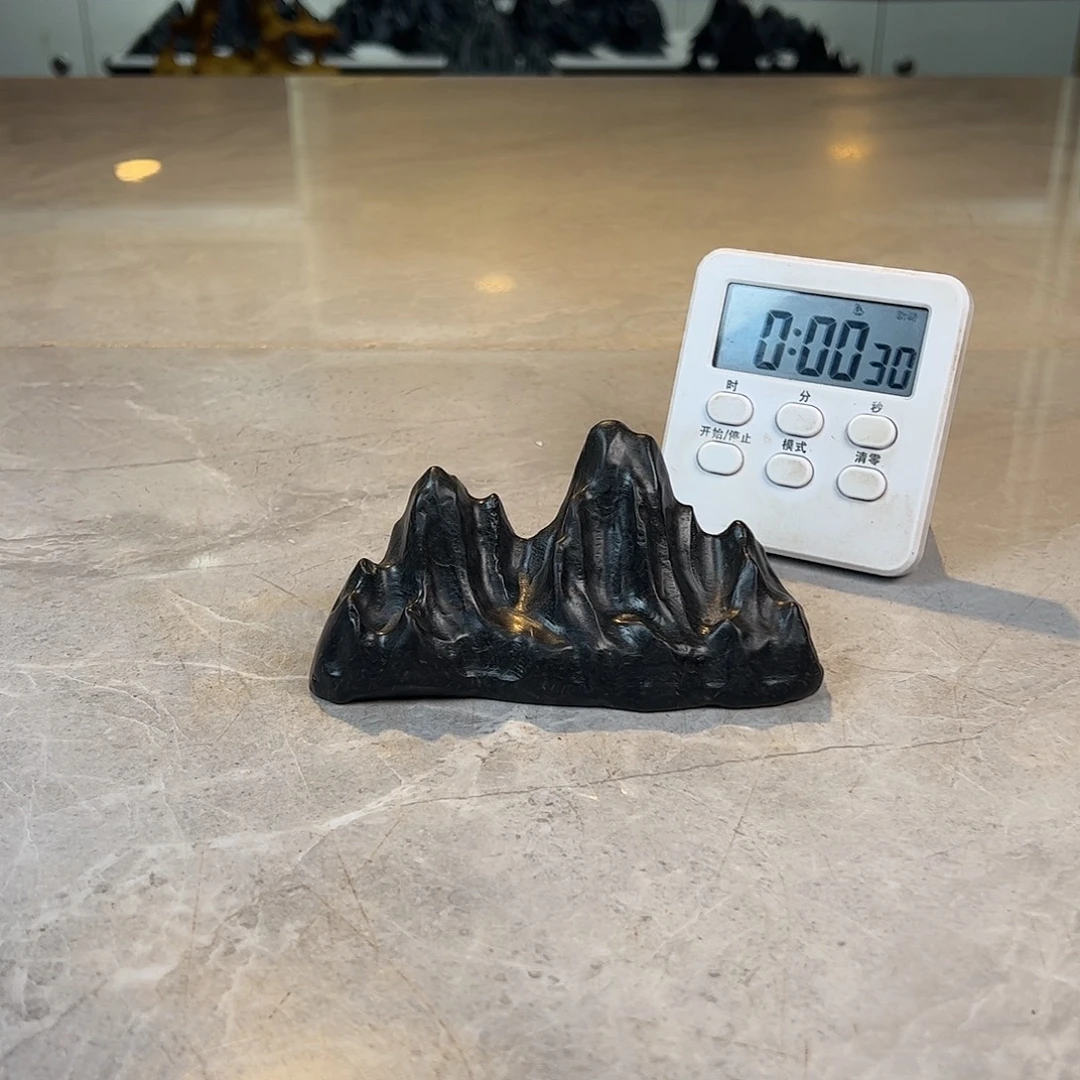 别***忙灵璧奇石博览会摆件