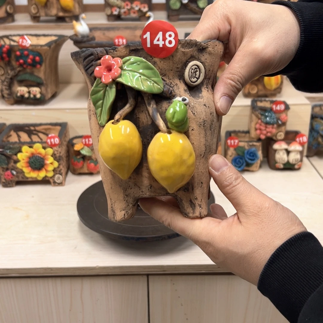 紫砂花盆148号内口12，外高15