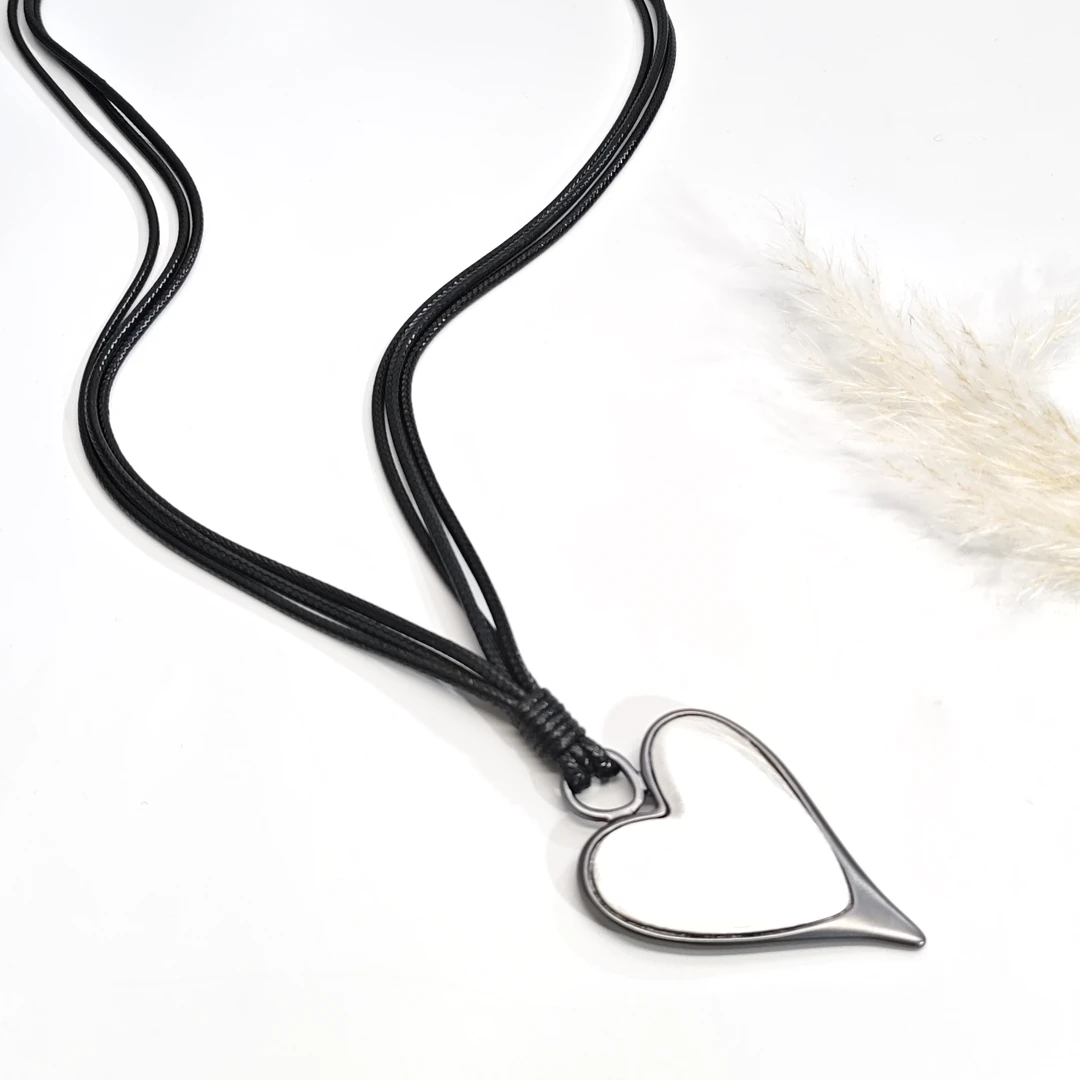 铜合金皮质项链 07755高级简约浪漫拉丝极简设计感银河爱心项链