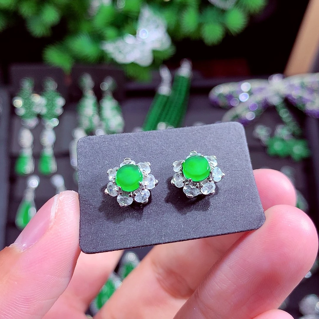 颈饰未镶嵌翡翠天然