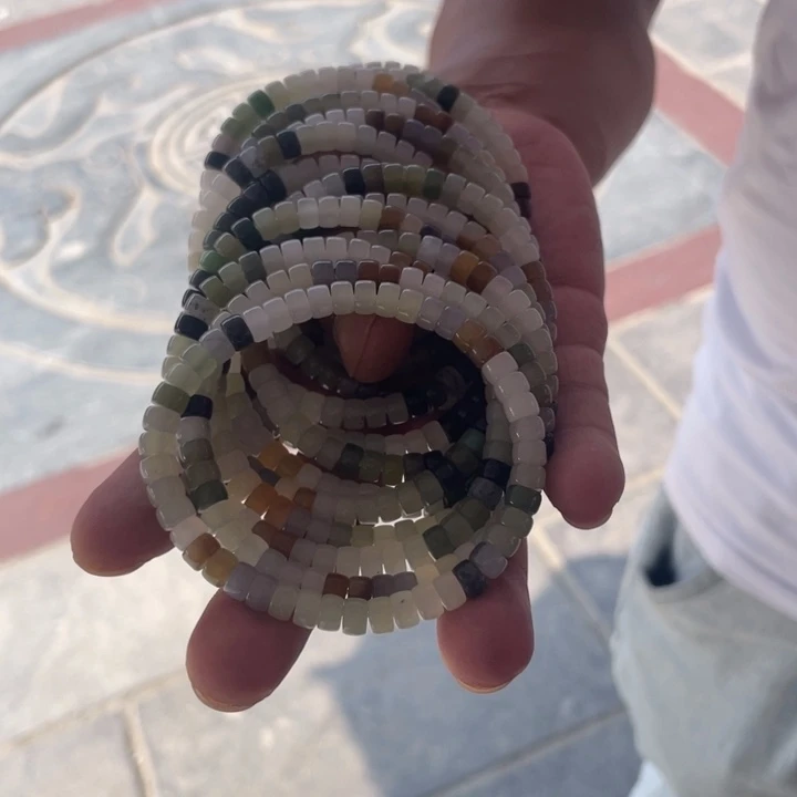 和田玉未镶嵌颈饰多样性发货，发其一