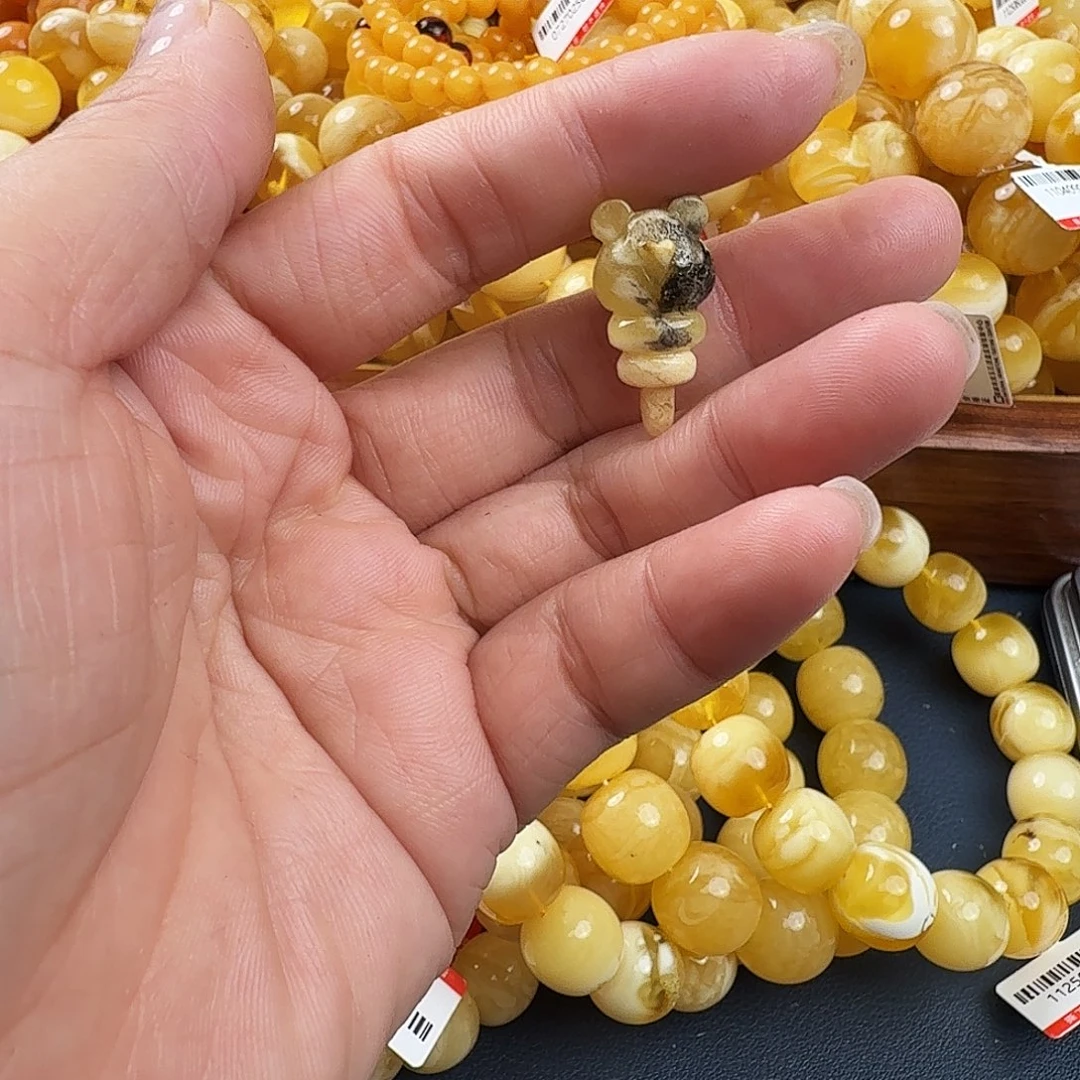 琥珀未镶嵌珠宝奇石
