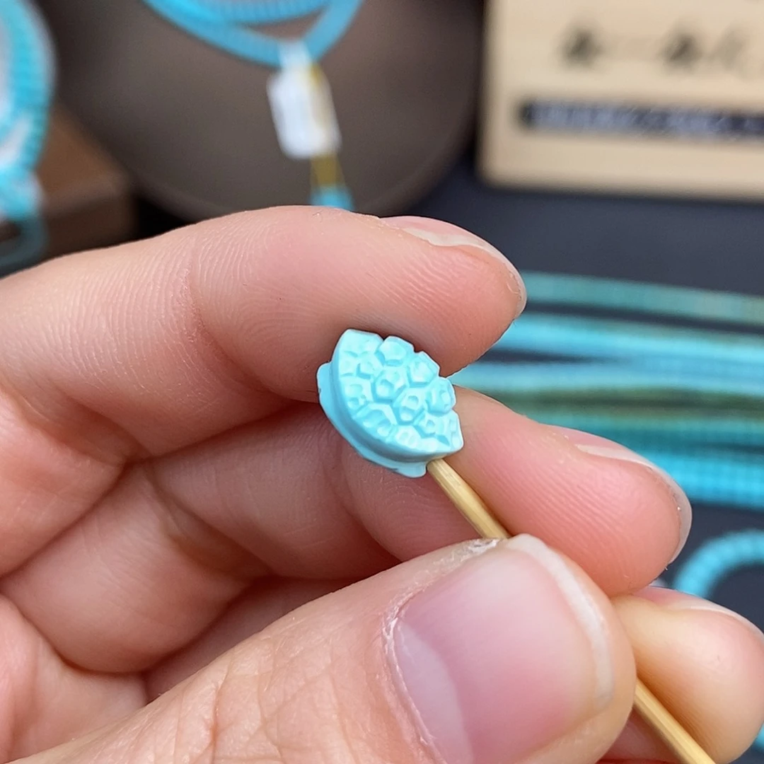 绿松石配饰未镶嵌