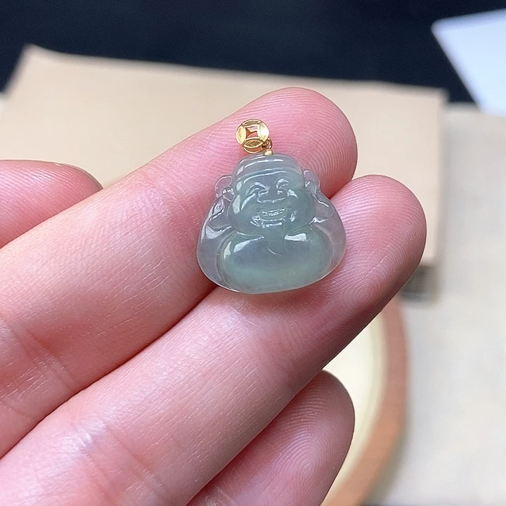 颈饰18K金镶嵌翡翠