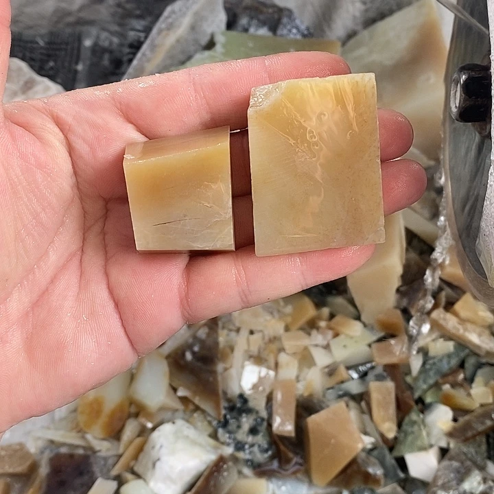 和田玉（糖玉）未镶嵌珠宝半成品