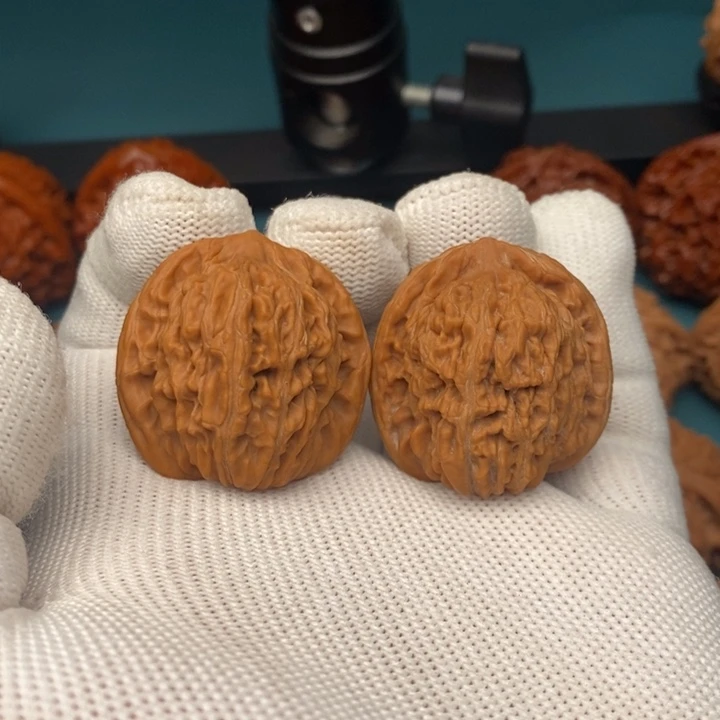 把件文玩核桃33尺四座楼小手捻