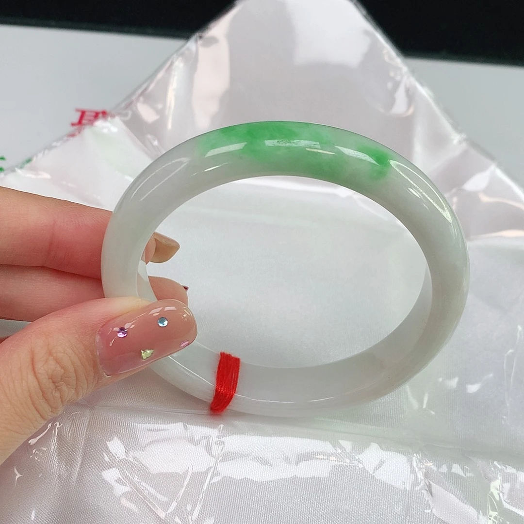 翡翠手镯未镶嵌天然翡翠A货086