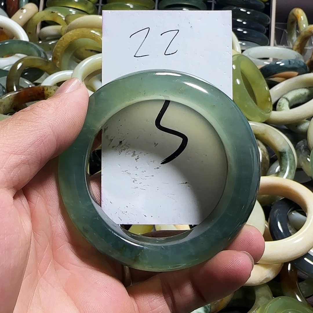 未镶嵌蛇纹石玉手镯