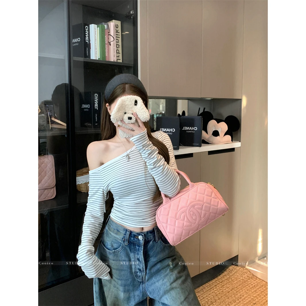 高级感纯欲辣妹斜肩露肩设计感修身显瘦条纹长袖上衣