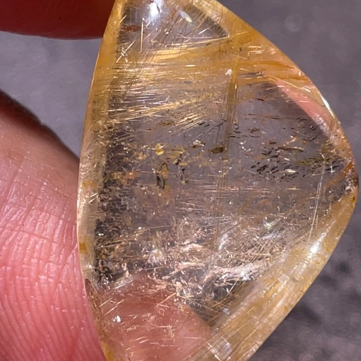 尙***水未镶嵌颈饰发晶钛晶