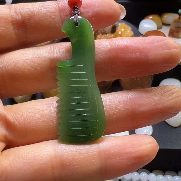 和田玉（碧玉）未镶嵌颈饰