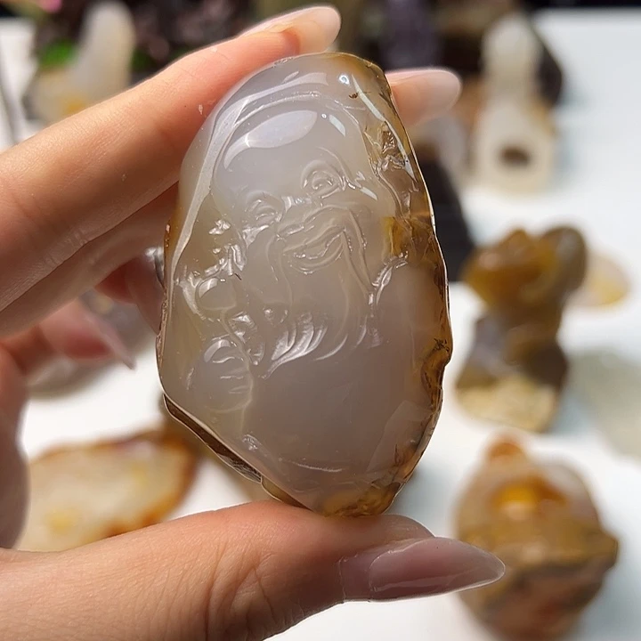 玛瑙/玉髓颈饰未镶嵌