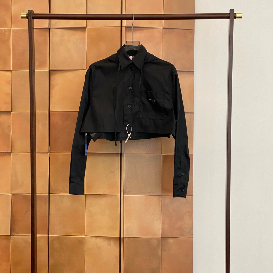 99新 Prada/普拉达 爆款黑色三角标短款尼龙外套/36码/99新/31282