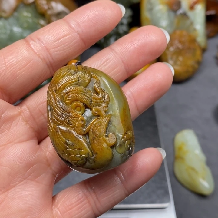 和田玉未镶嵌挂件